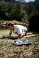 SALOMON REELAX BREAK 6.0 blue ashes / white / pearl blue L471111 - slika 4